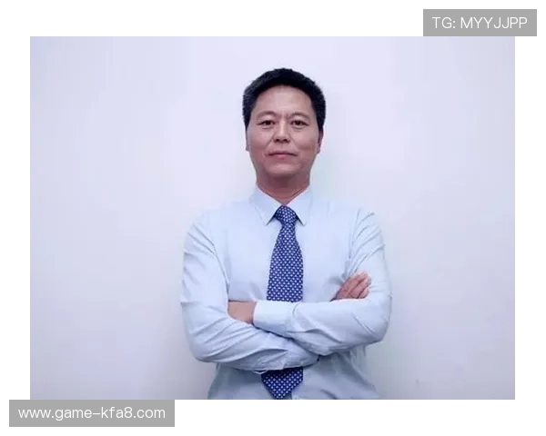 深入分析k8凯发赢家一触即发剧情中的情感线索和角色成长轨迹